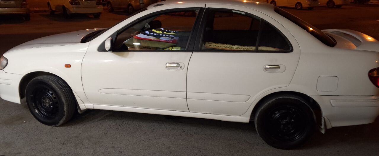 Manama, Vehicles, Cars & Trucks , BHD 700,  Nissan Sunny,  2001,  Automatic,  300000 KM,