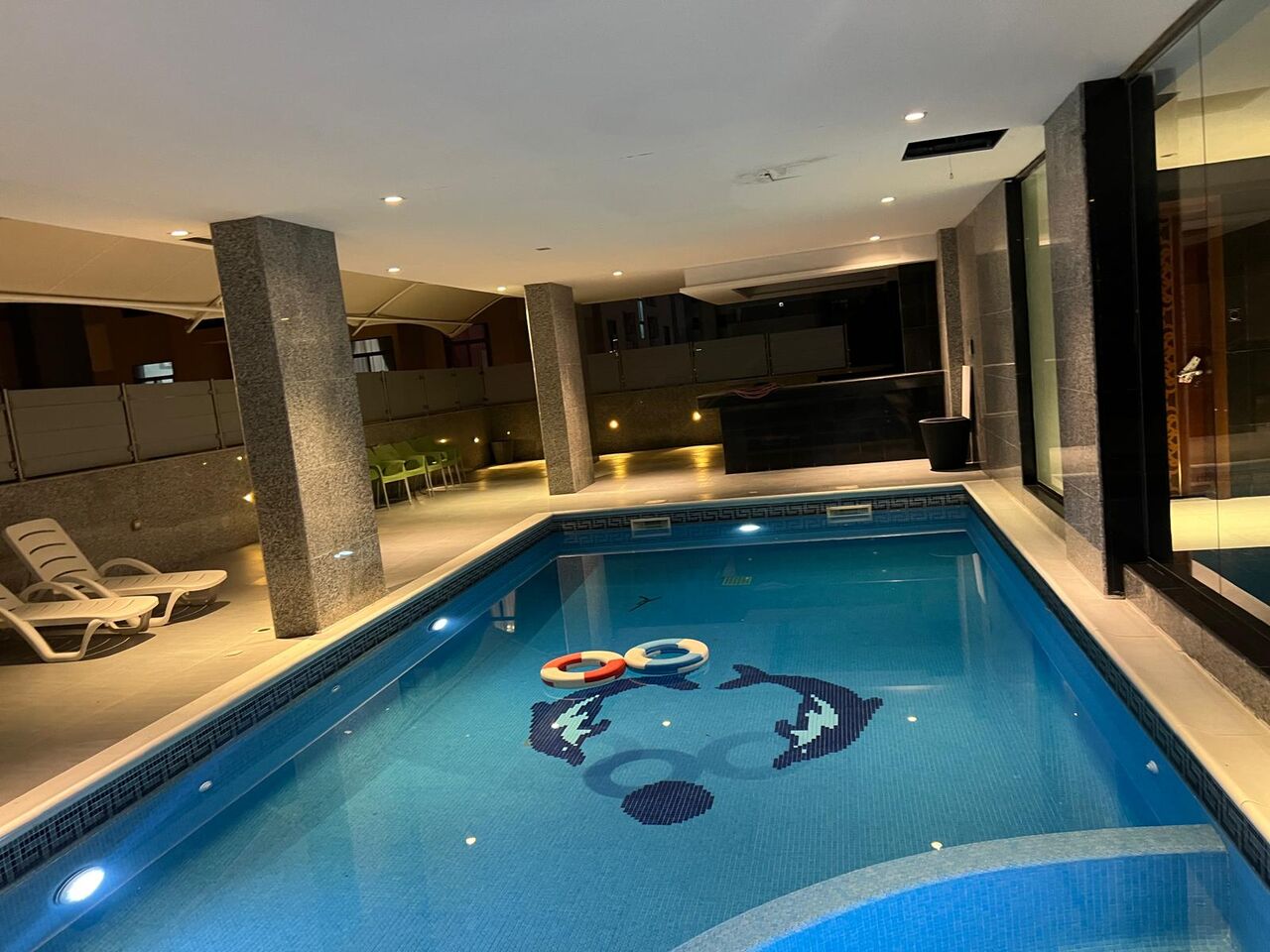 Burhama, Apartments, Flats, Houses & Villas, BHD 250/month,  Furnished,  1 BR,  Apartment For Rent In Burhama | Shared Pool & Gym | Near Seef