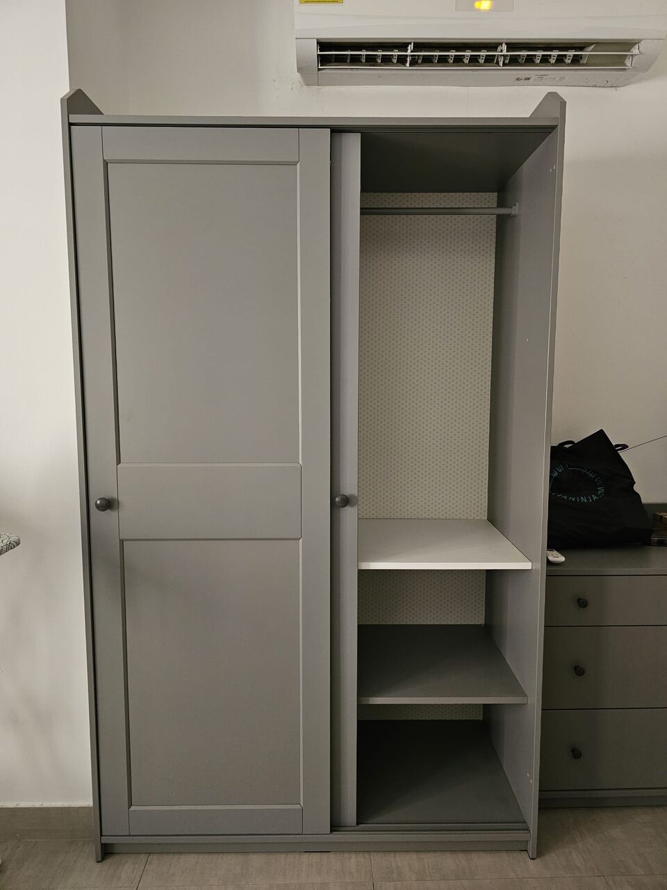 Janabiya, Furniture, BHD 150,  Moving Sale — Bedroom Set, Must Go ASAP! 🏠📦