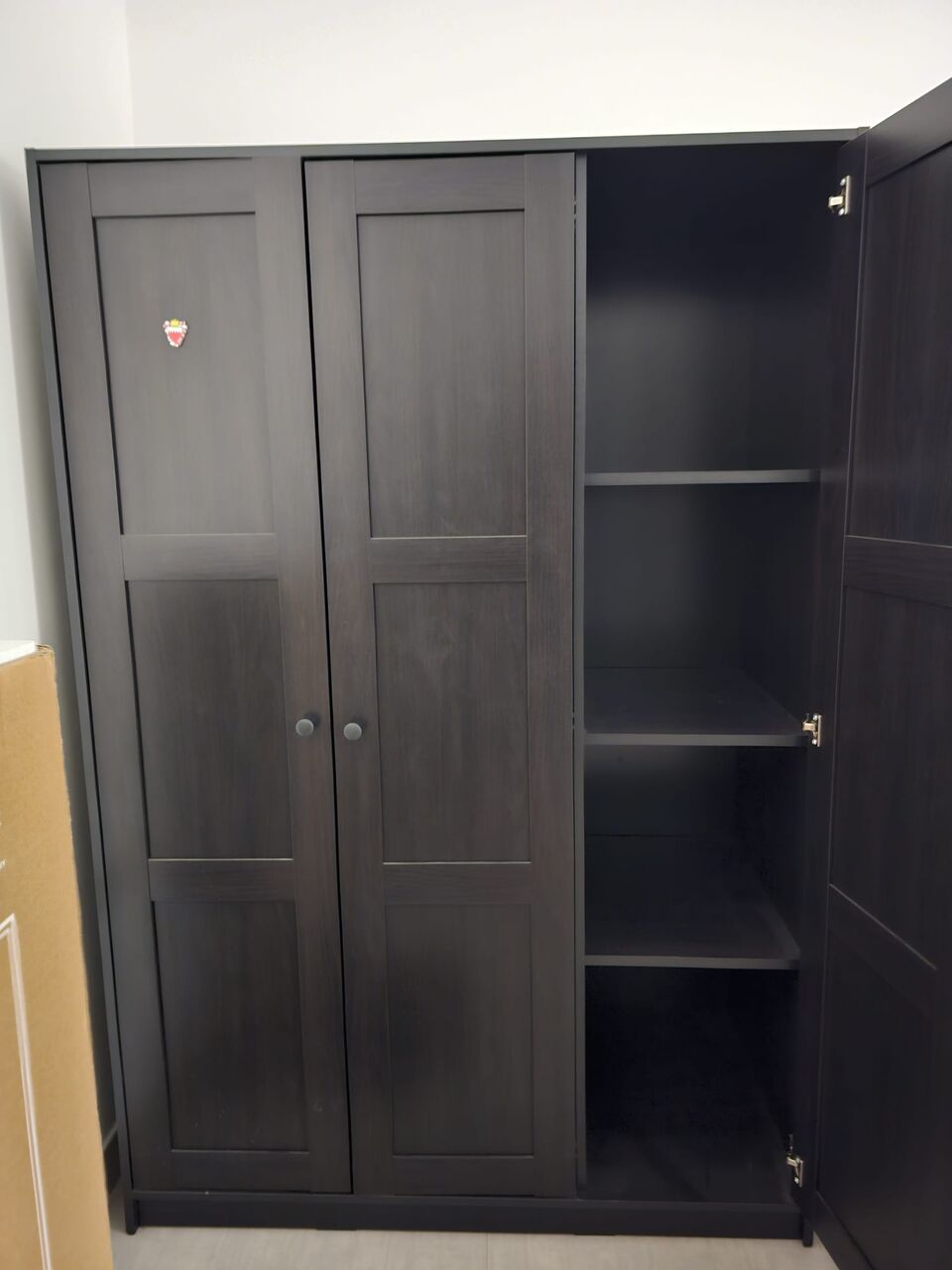 Janabiya, Furniture, BHD 150,  Moving Sale — Bedroom Set, Must Go ASAP! 🏠📦