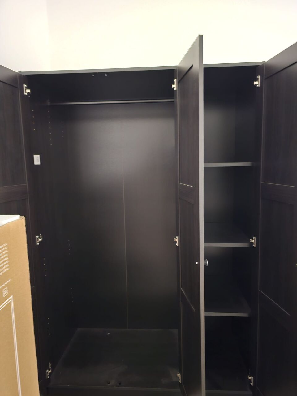 Janabiya, Furniture, BHD 150,  Moving Sale — Bedroom Set, Must Go ASAP! 🏠📦