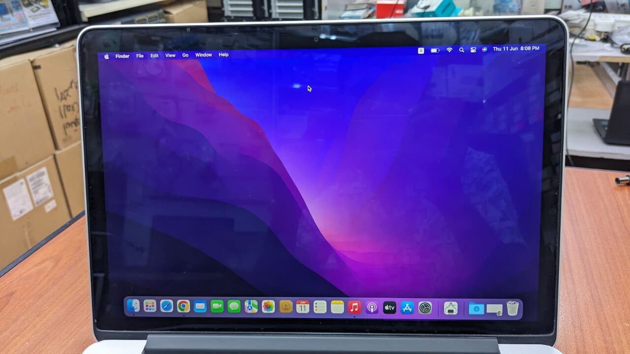 Manama, Tablet Computers, BHD 88,  MacBook Pro Core I5 2.7Ghz 8GB RAM 13.3" 2K Display With Type-C Adapter FREE Bag & Mouse
