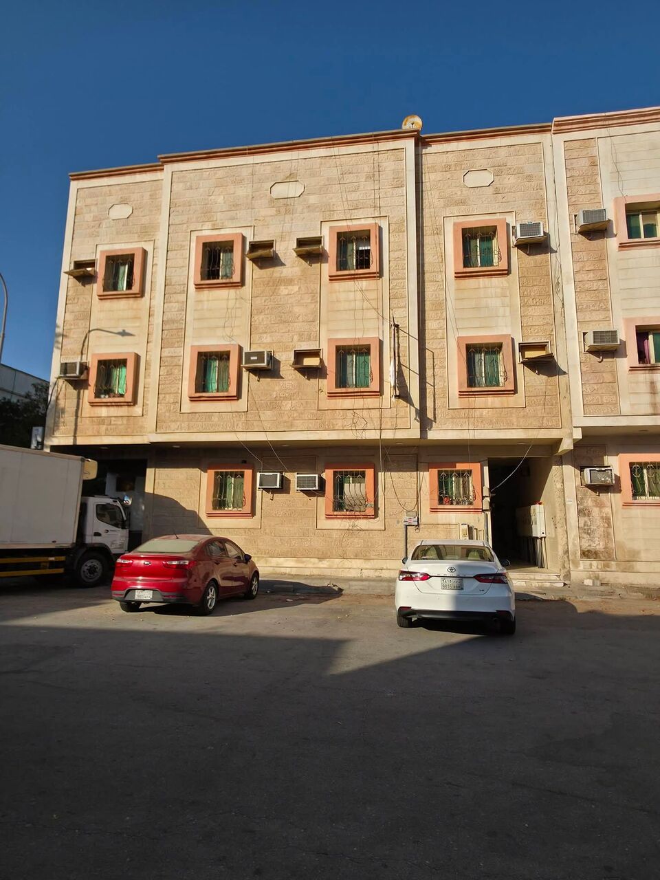 Thuqbah, Apartments, Flats, Houses & Villas, 2 BR,  2 BR Family Apartment For Rent In Al Khobar &ndash; 13,600 SAR/Year