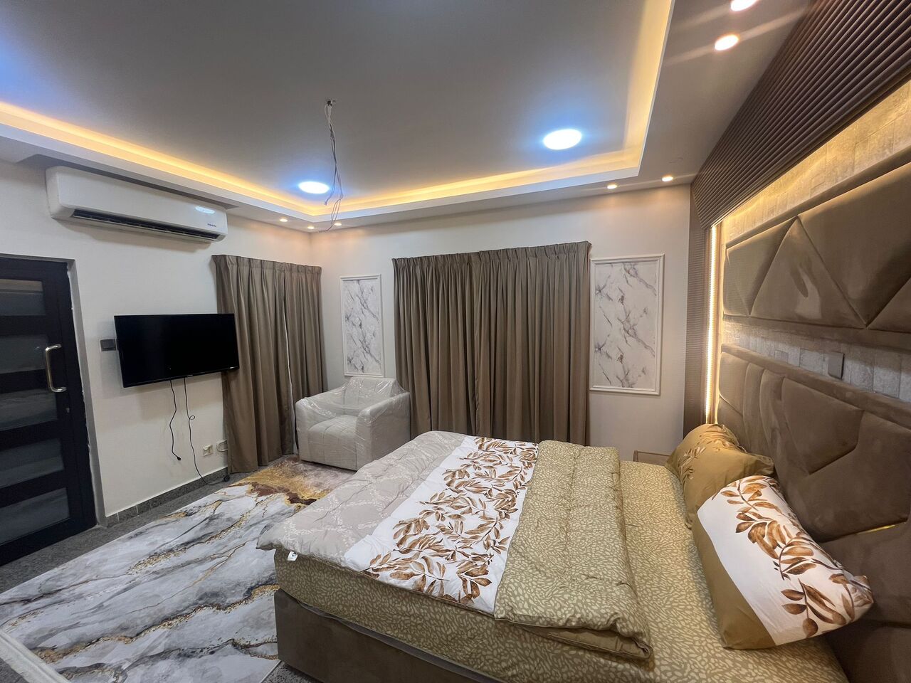Al Seef, Apartments, Flats, Houses & Villas, BHD 200/month,  Furnished,  Studio,  Renovated Studio Apartment For Rent In Seef (Without Kitchen)
