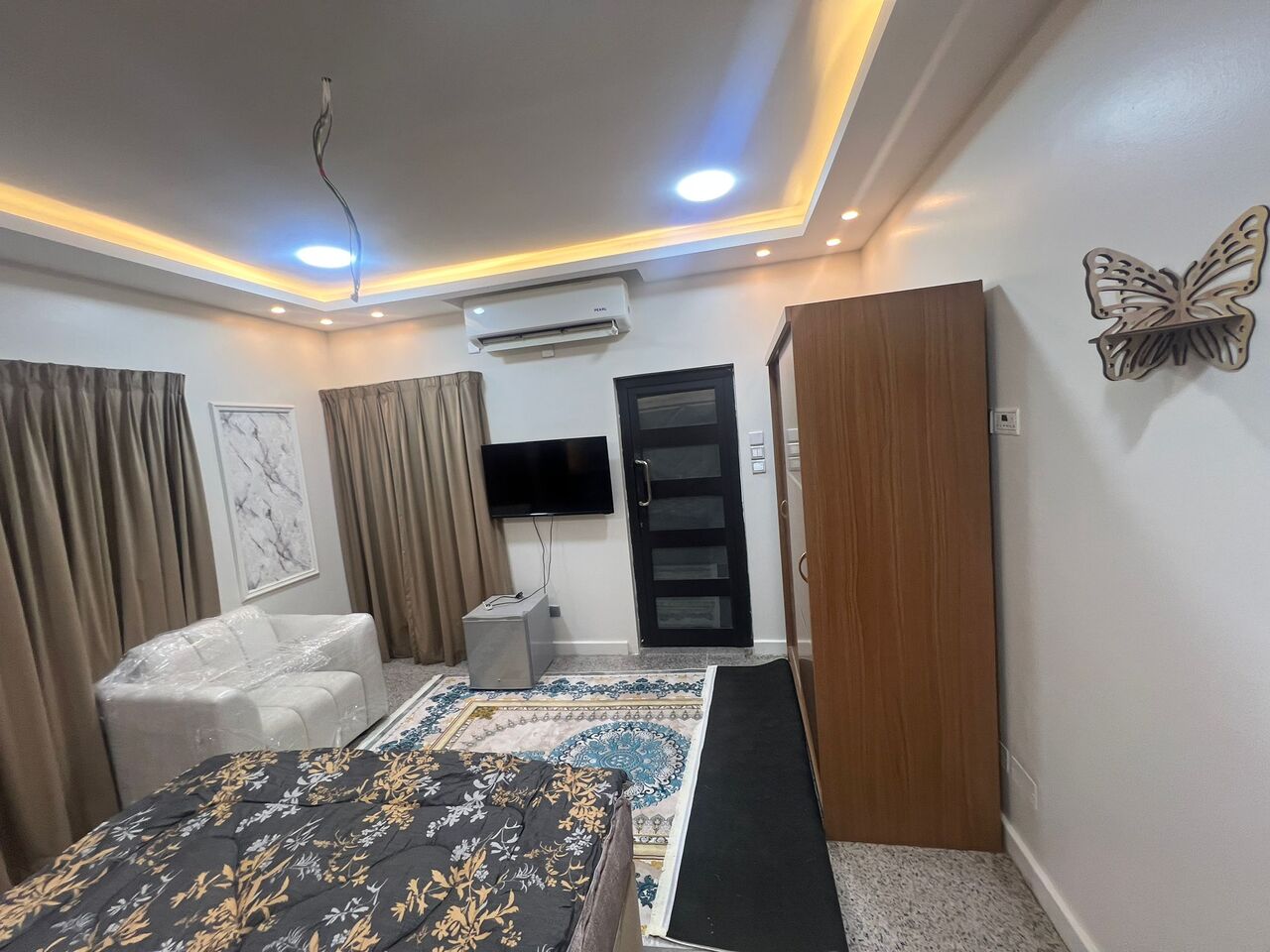 Al Seef, Apartments, Flats, Houses & Villas, BHD 220/month,  Furnished,  Studio,  Apartment With Balcony For Rent In Seef (Without Kitchen)