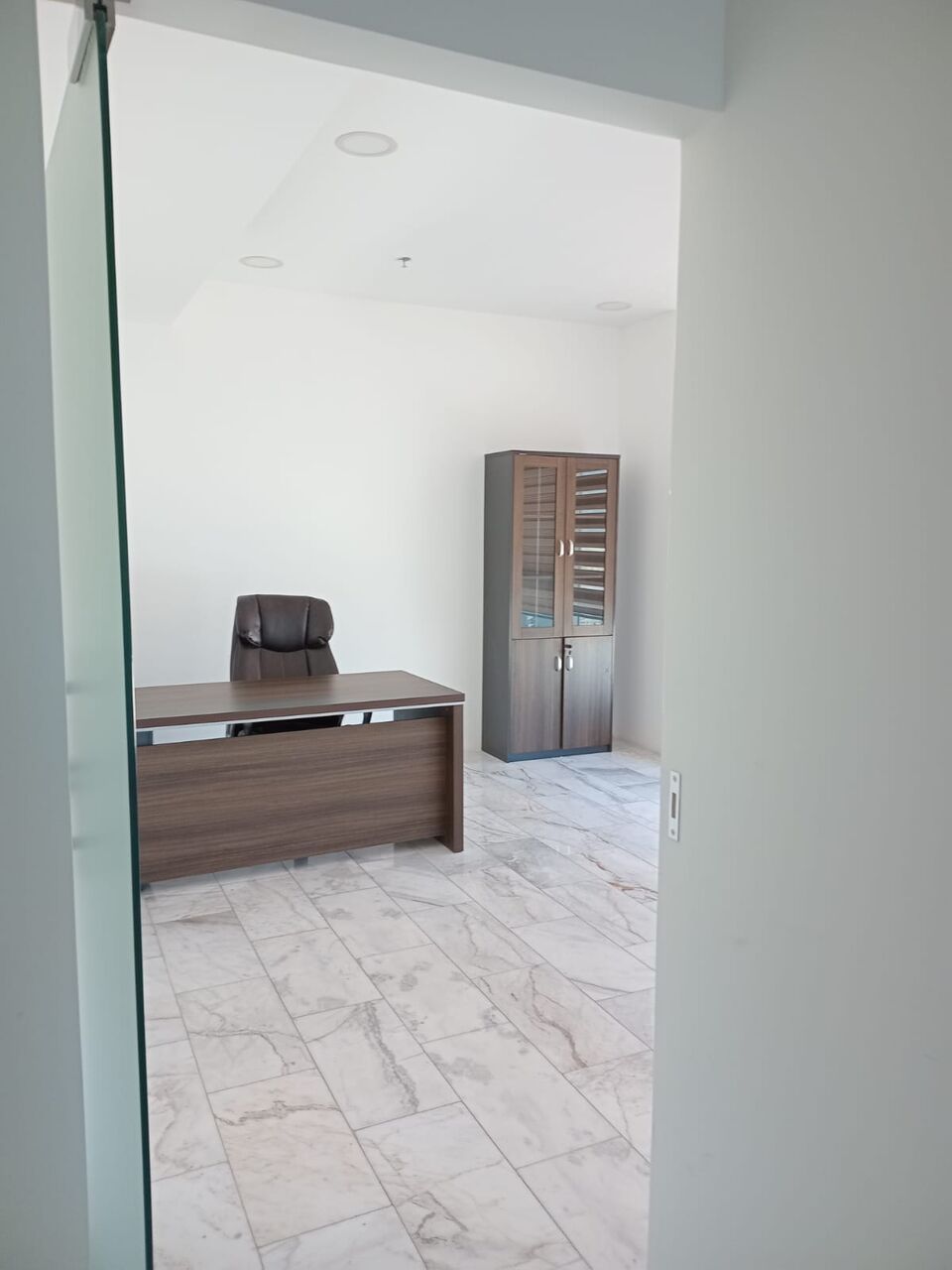 Al Seef, Offices, BHD 600,  92 Sq. Meter,  Office For Rent In Seef | High Floor | Prime Location