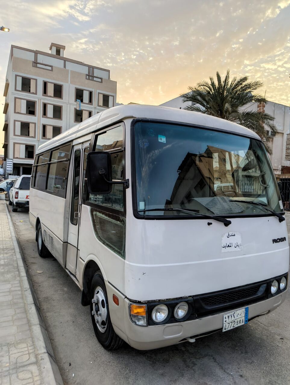 Riyadh, Vehicles, Cars & Trucks , SAR 8500,  Mitsubishi,  2004,  Manual,  188000 KM,   Rosa , Petrol, 24 Seater For Rent