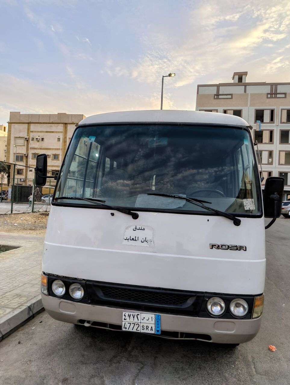 Riyadh, Vehicles, Cars & Trucks , SAR 8500,  Mitsubishi,  2004,  Manual,  188000 KM,   Rosa , Petrol, 24 Seater For Rent