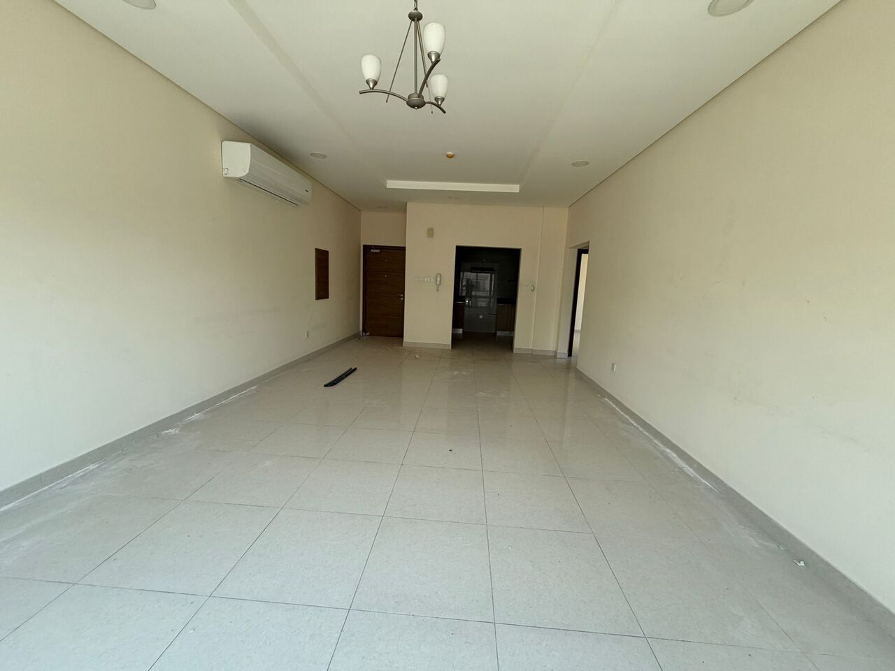Adliya, Apartments, Flats, Houses & Villas, BHD 250/month,  2 BR,  Semi-Furnished Apartment For Rent In Adliya
