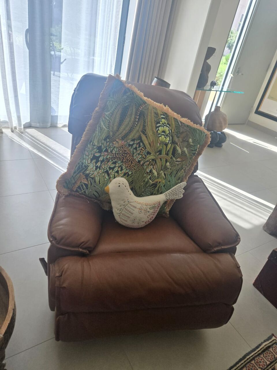 Riyadh, Furniture, SAR 2500,  Sofa Set+coffee Table + Recliner