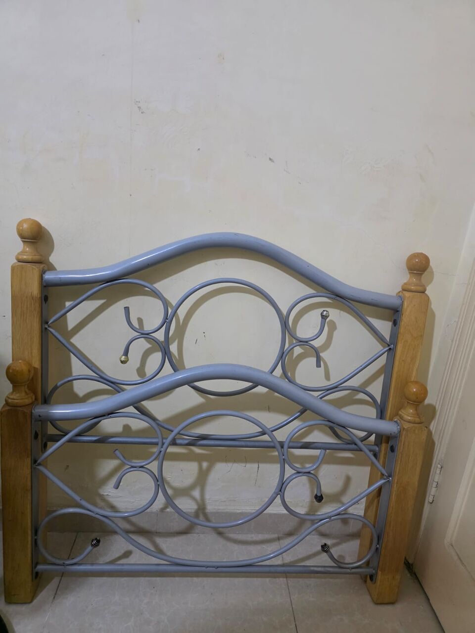 Jeddah, Furniture, SAR 250,  Single Bed_Iron + Wood (Beautiful)_Easy To Install