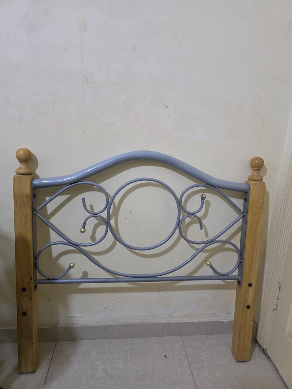 Jeddah, Furniture, SAR 250,  Single Bed_Iron + Wood (Beautiful)_Easy To Install