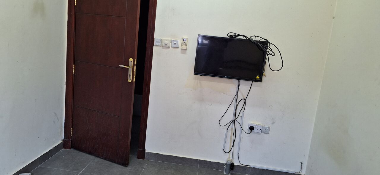 East Riffa, Apartments, Flats, Houses & Villas, BHD 130/month,  Studio,  15 Sq. Meter,  East Riffa Near IMC Hospital! Furnished Studio Room 130 Only With EWA