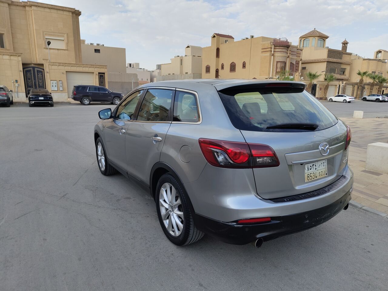 Riyadh, Vehicles, Cars & Trucks , SAR 40000,  Mazda CX-9,  2015,  Automatic,  309000 KM,  Mazda Cx9 Family Car