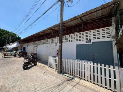 Bangkok, Real Estate For Sale, THB 2300000,  6 BR,  77 Sq. Feet,  Dormitory For Sale, Total Of 9 Rooms, Mueang Chonburi, Selling Cheaply For Only 2.3