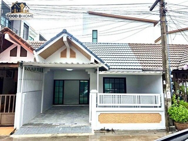 Bangkok, Real Estate For Sale, THB 1,  2 BR,  22 Sq. Feet,  Newly Renovated House In Samet�Muang Chonburi Location. Thanasuk Village  Near Central