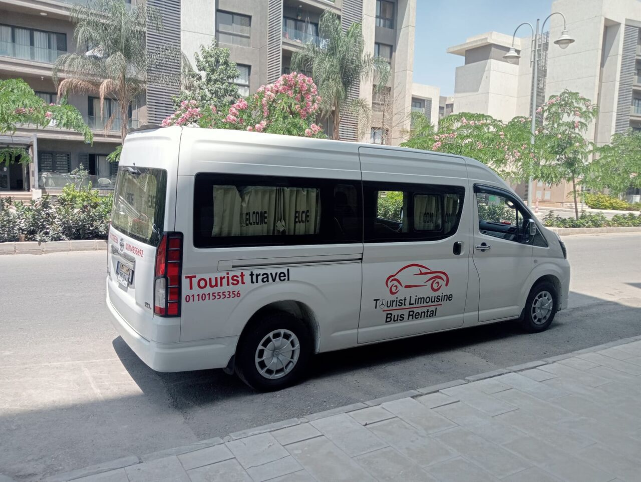 Cairo, Automotive, تويوتا هايس للإيجار مع سائق | رحلتك تبدأ برا