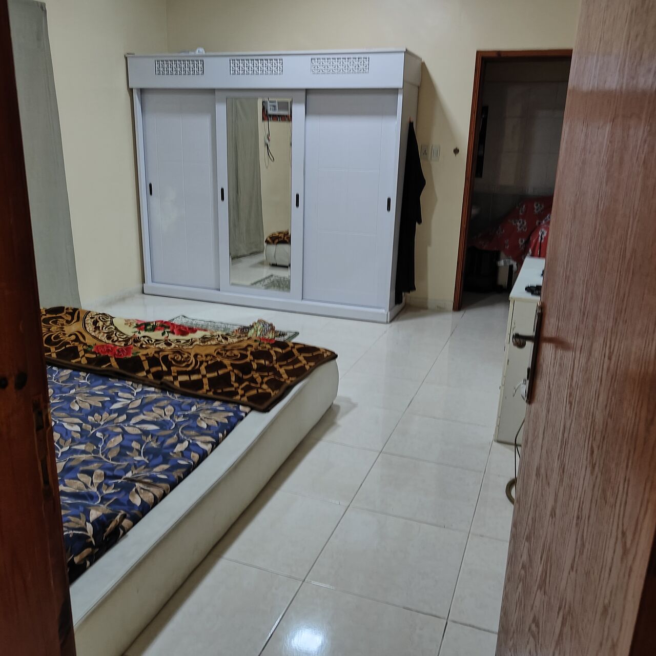 Jubail, Sublets, SAR 1300/month,  1 BR,  One Bed Room With Attach Bathroom, Without Kitchen In Al Hamrah Jubail