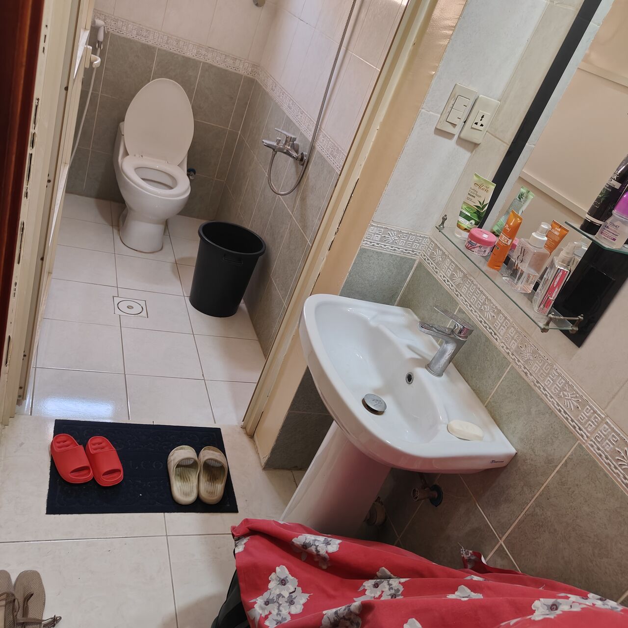 Jubail, Sublets, SAR 1300/month,  1 BR,  One Bed Room With Attach Bathroom, Without Kitchen In Al Hamrah Jubail