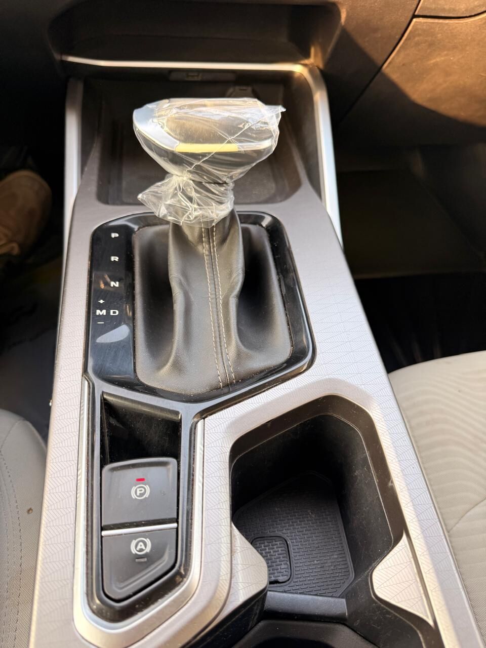 Jeddah, Vehicles, Cars & Trucks , SAR 27000,  Geely Emgrand 7,  2023,  Automatic,  150000 KM,    Good Condition