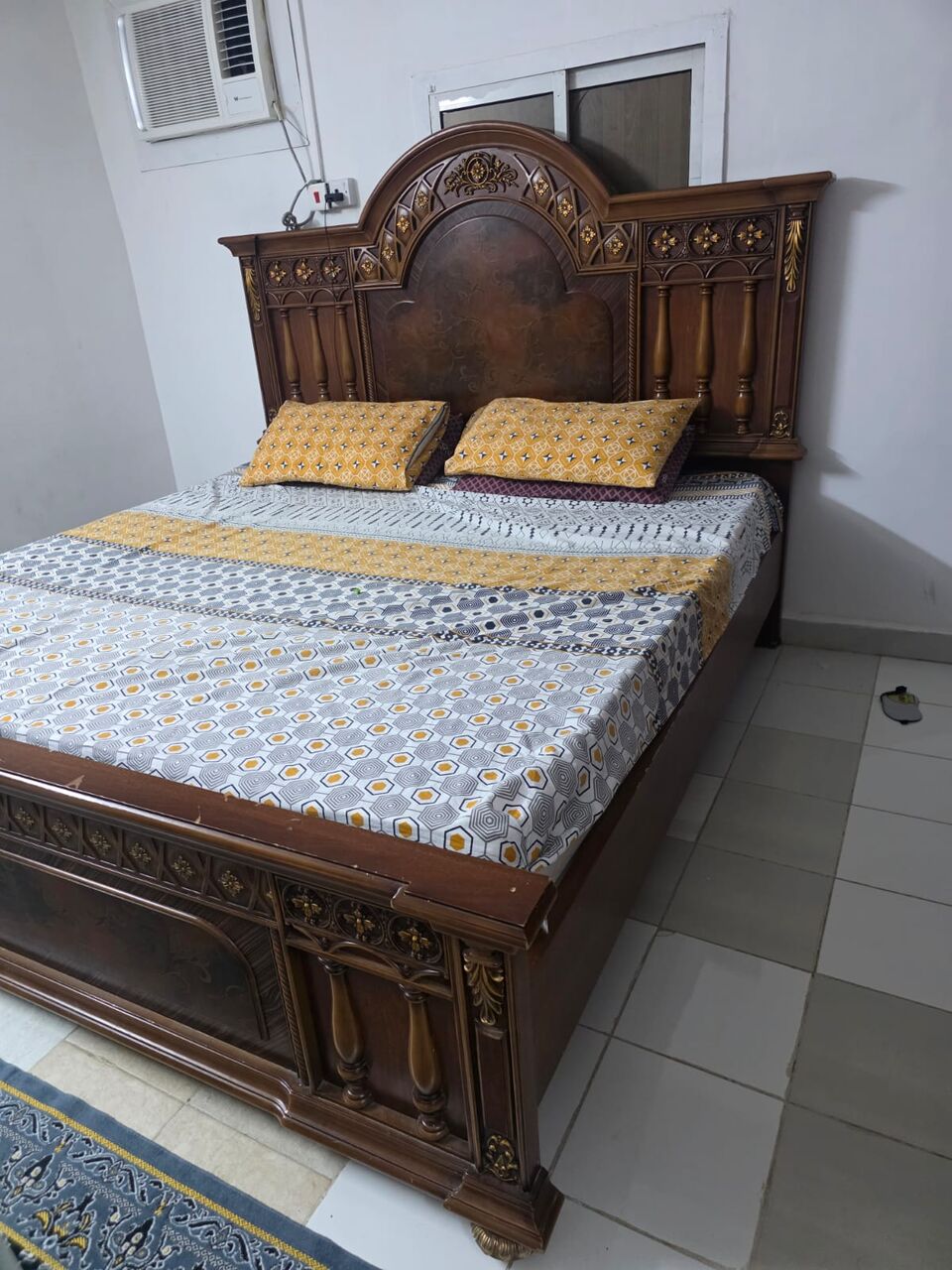 Riyadh, Furniture, SAR 600,  Bed Set With Dressing Table Wall Stand