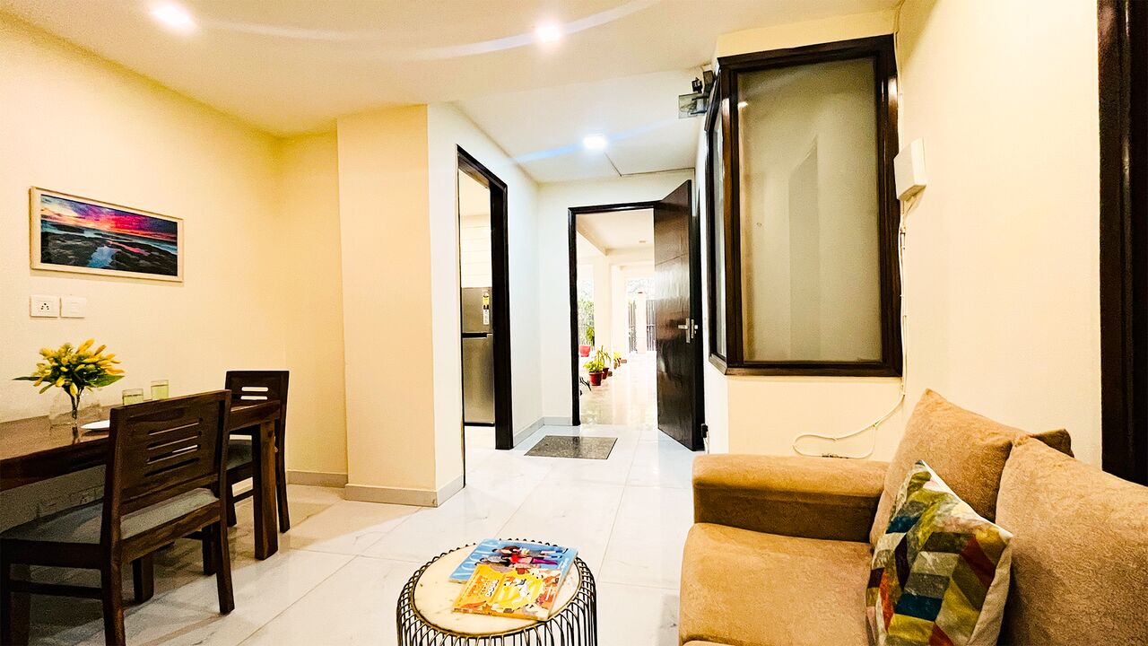 Gurugram, Apartments, Flats, Houses & Villas, INR 8000/day,  Furnished,  2 BR,  950 Sq. Meter,  Two Bedroom Apartment Dlf Cyber City