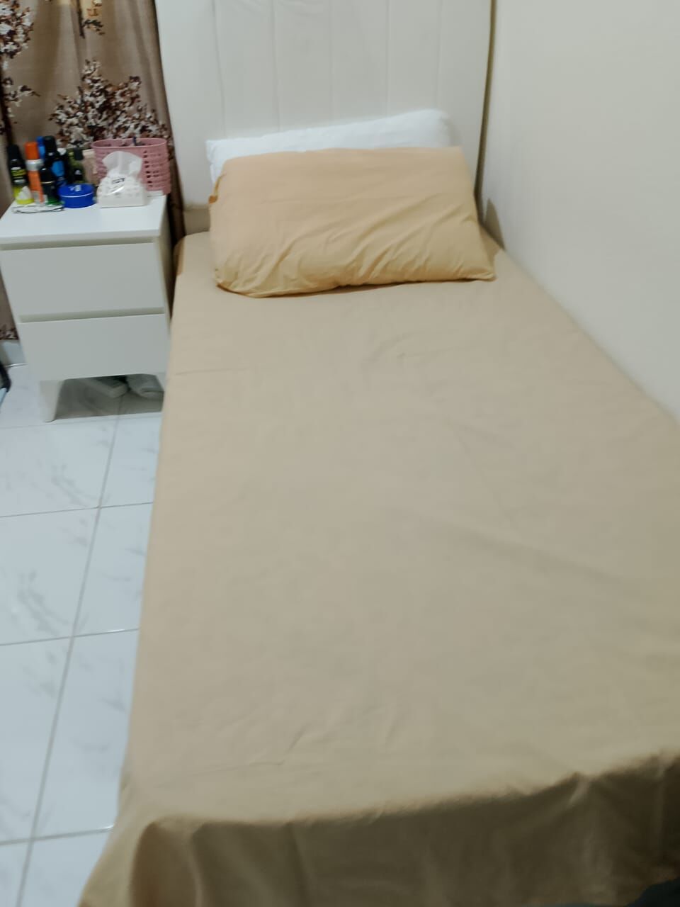 Jeddah, Furniture, SAR 420,  Single Bed With Side Drawers & 2-Door Wardrobe &ndash; Like New