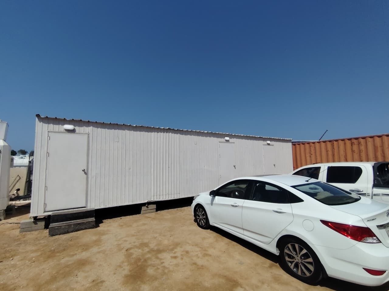 Jeddah, Household Items, SAR 1,  Ac, Bed, Almirah, Cabinet, Table, Chair Washing Machine, Etc... Total Material For Sell