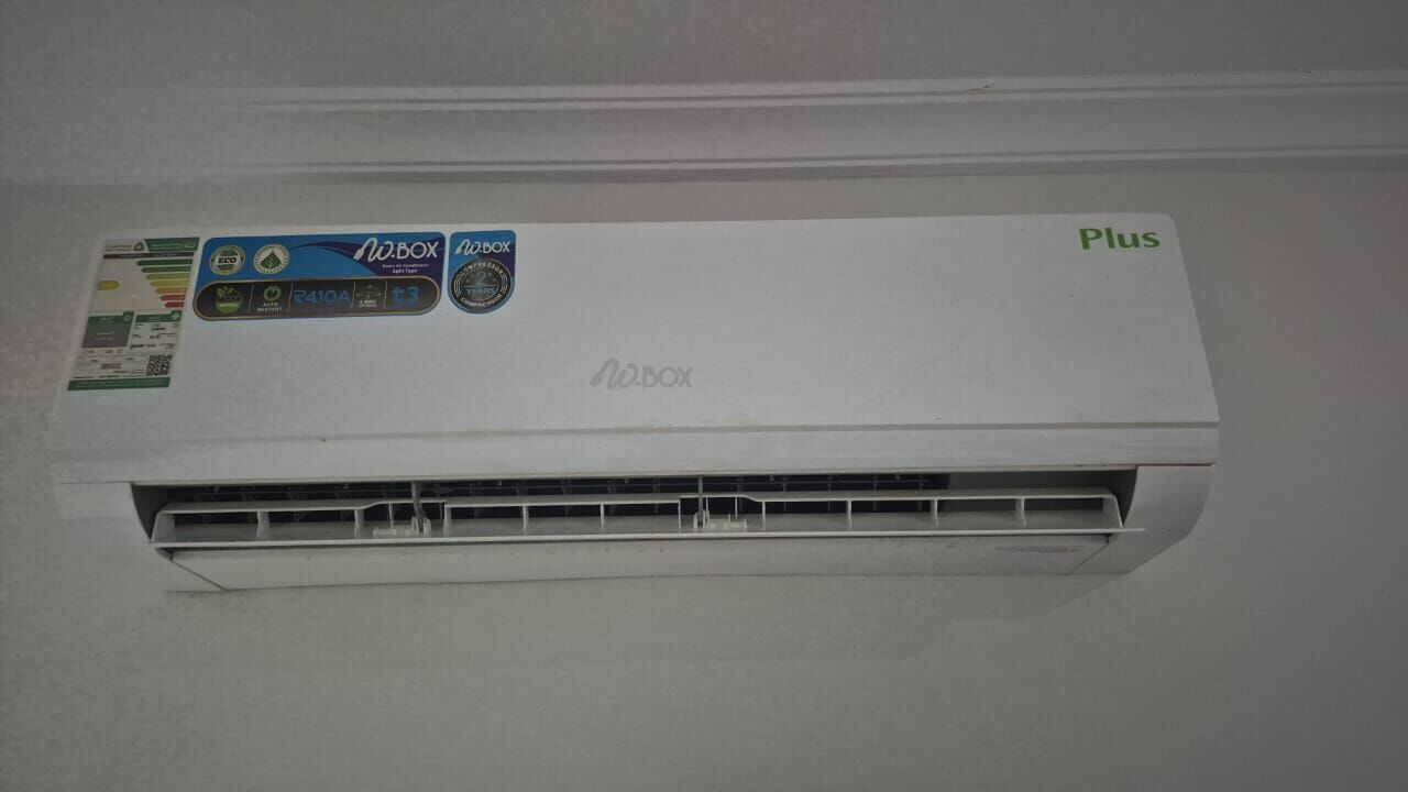 Jeddah, Household Items, SAR 1,  Ac, Bed, Almirah, Cabinet, Table, Chair Washing Machine, Etc... Total Material For Sell