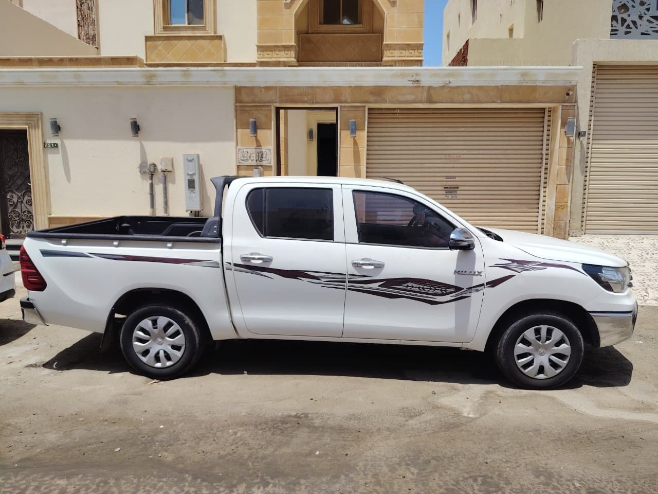 Jeddah, Vehicles, Cars & Trucks , SAR 165000,  Toyota Hilux,  2020,  Manual,  204000 KM,  Hilux  Model For Sell At 165k