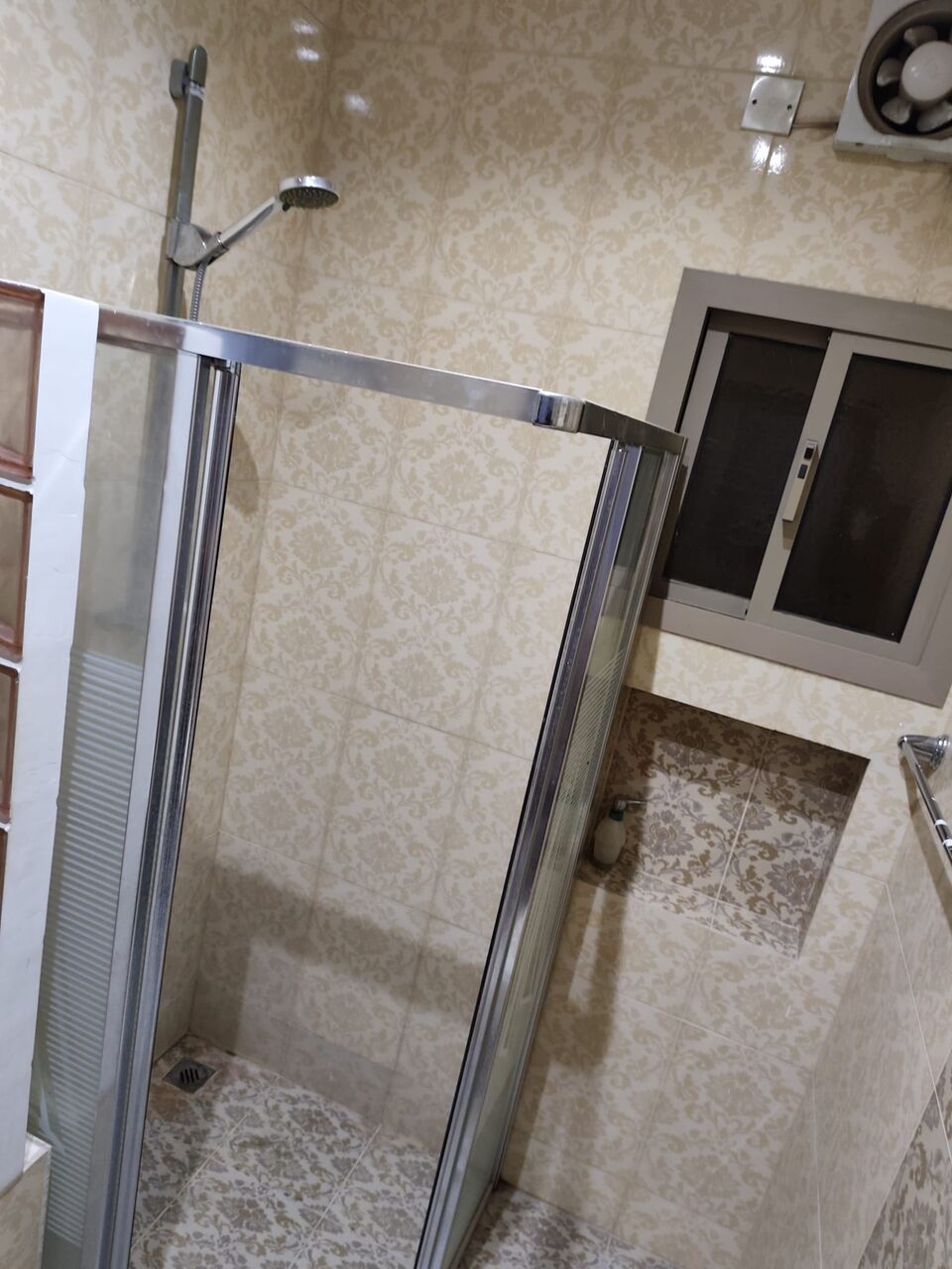 Hidd, Rooms for Rent, BHD 120/month,  Furnished,  1 Sq. Meter,  Room For Rent Hidd.