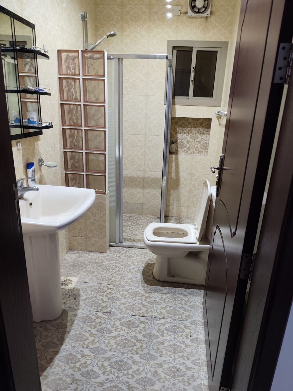 Hidd, Rooms for Rent, BHD 120/month,  Furnished,  1 Sq. Meter,  Room For Rent Hidd.