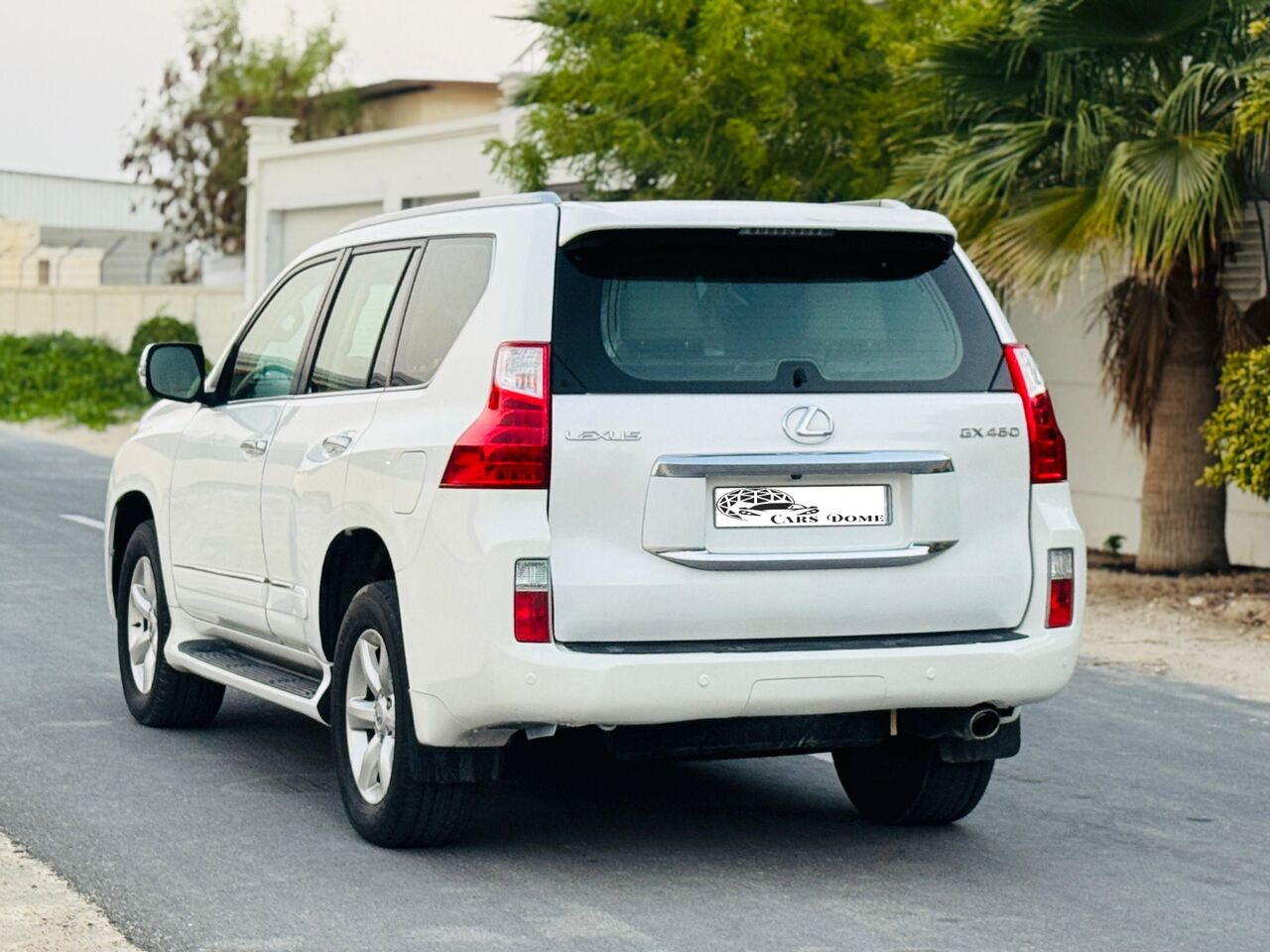 Manama, Vehicles, Cars & Trucks , BHD 5700,  Lexus GX,  2010,  Automatic,  247000 KM,  Full Option  - GX460 - 7 Seat Luxury SUV
