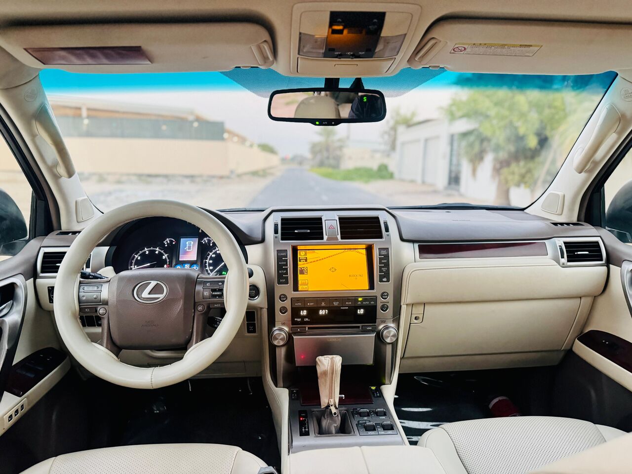 Manama, Vehicles, Cars & Trucks , BHD 5700,  Lexus GX,  2010,  Automatic,  247000 KM,  Full Option  - GX460 - 7 Seat Luxury SUV