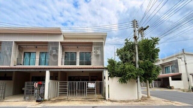 Bangkok, Real Estate For Sale, THB 2190000,  3 BR,  35 Sq. Feet,  Townhouse Ratchathani 11, Rangsit, Khlong 11, Thanyaburi (corner House)