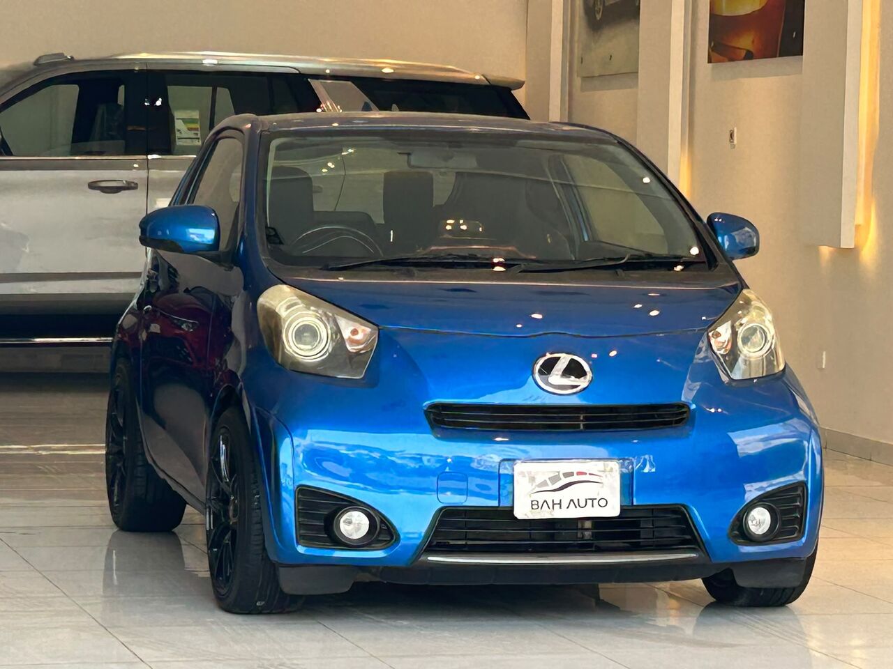 East Riffa, Vehicles, Cars & Trucks , BHD 2650,  Toyota IQ,  2012,  Automatic,  125000 KM,   MODEL  FOR SALE