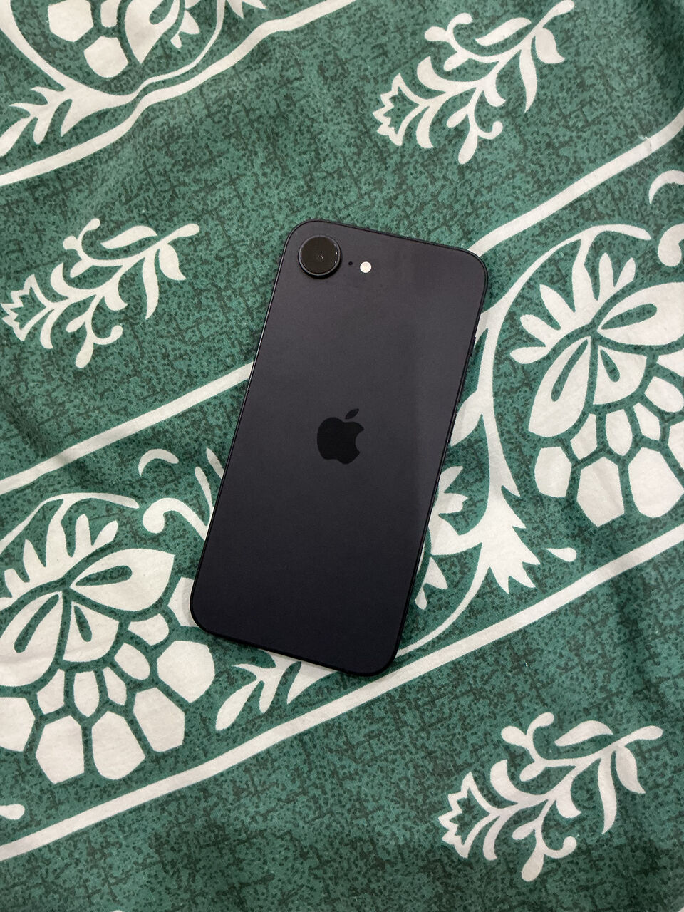 Riyadh, Mobile Phones, SAR 3000,  IPhone 16e 128Gb 93% Battery Health