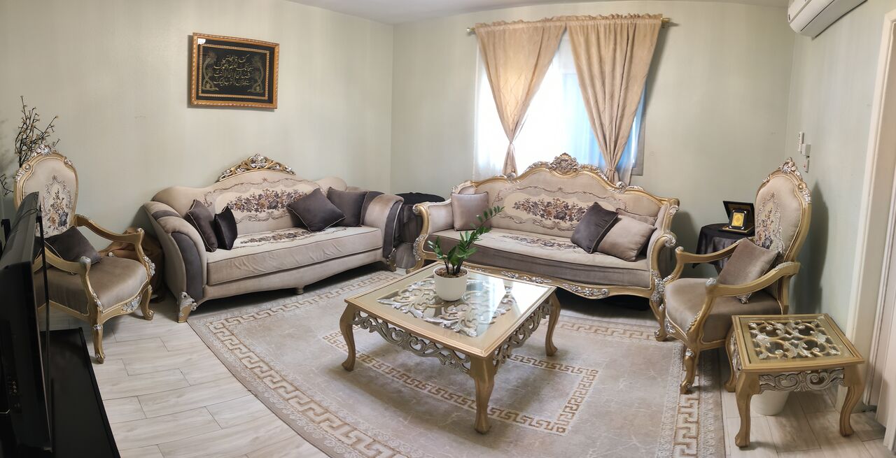 Riyadh, Furniture, SAR 900,  طقم صالون كلاسيك فرنسي فاخر  للبيع – Luxury French-Style Classic Sofa 