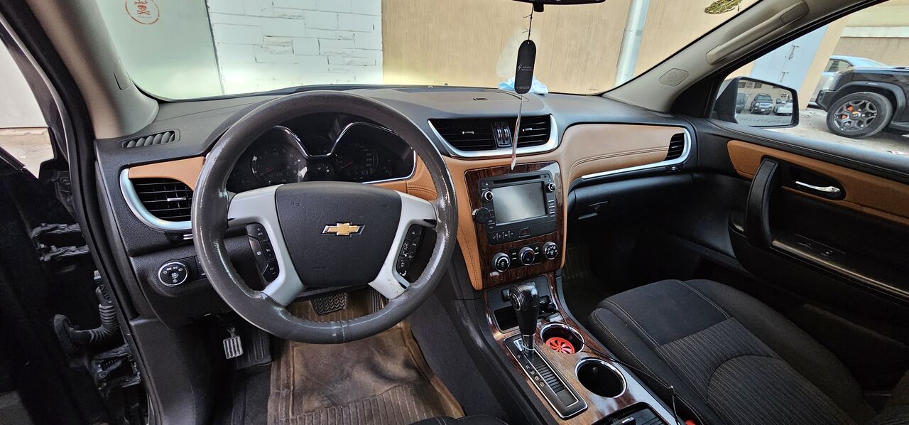 Riyadh, Vehicles, Cars & Trucks , SAR 38000,  Chevrolet Traverse LT,  2014,  Automatic,  220113 KM,
