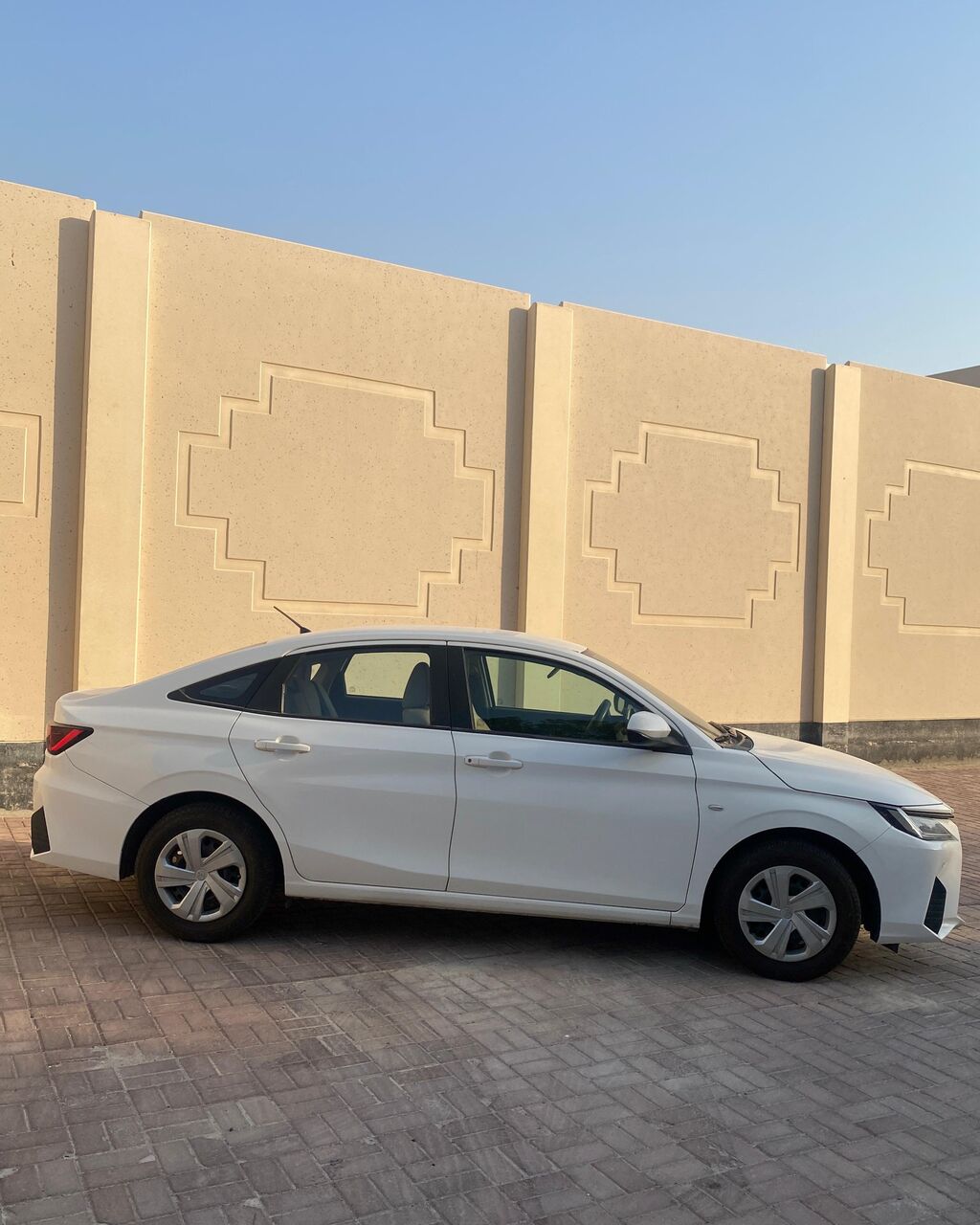 Zinj, Vehicles, Cars & Trucks , BHD 4600,  Toyota Yaris,  2023,  Automatic,  82000 KM,   2013 For Sale