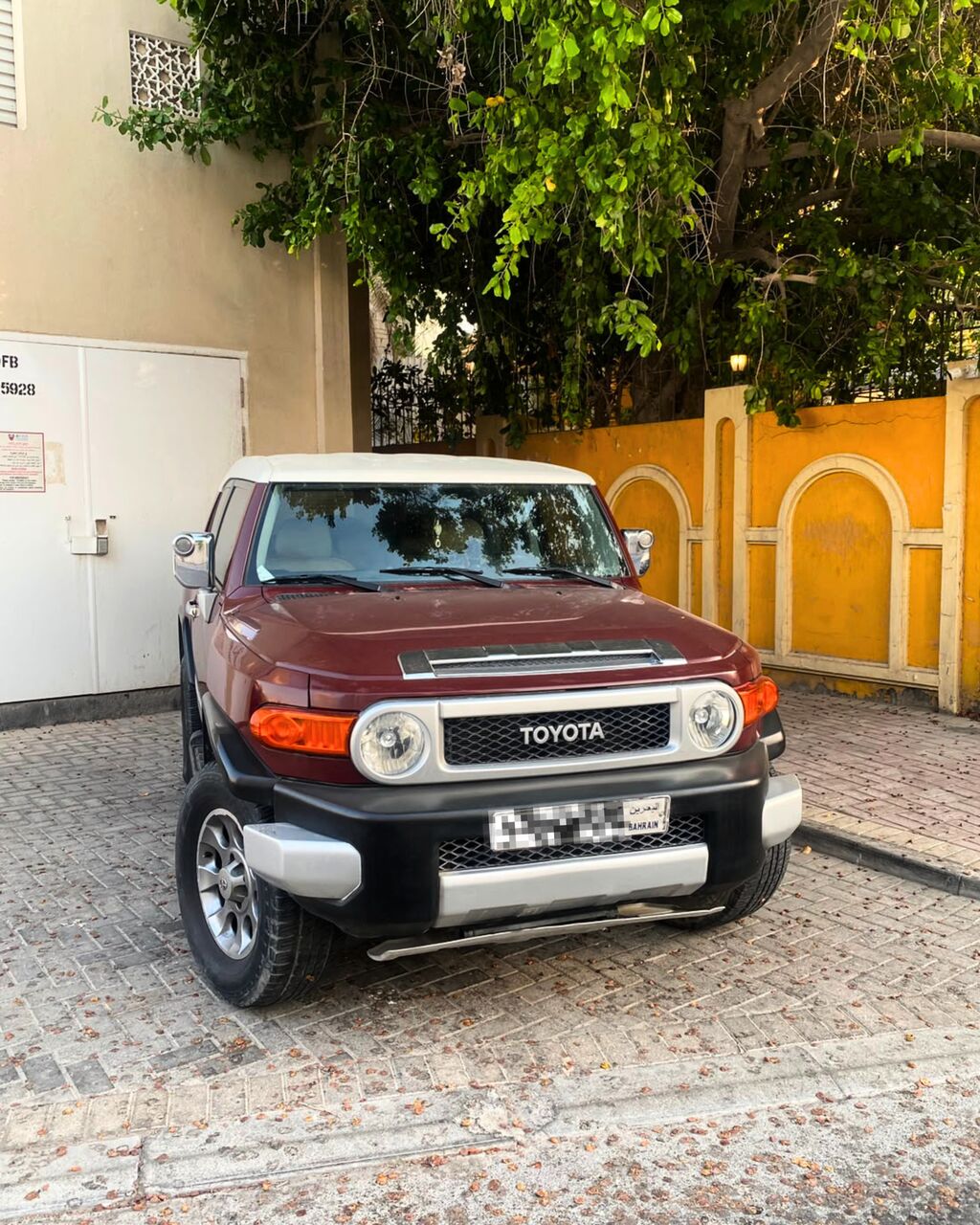 Zinj, Vehicles, Cars & Trucks , BHD 4800,  Toyota FJ Cruiser,  2011,  Automatic,  121139 KM,  - For Sale