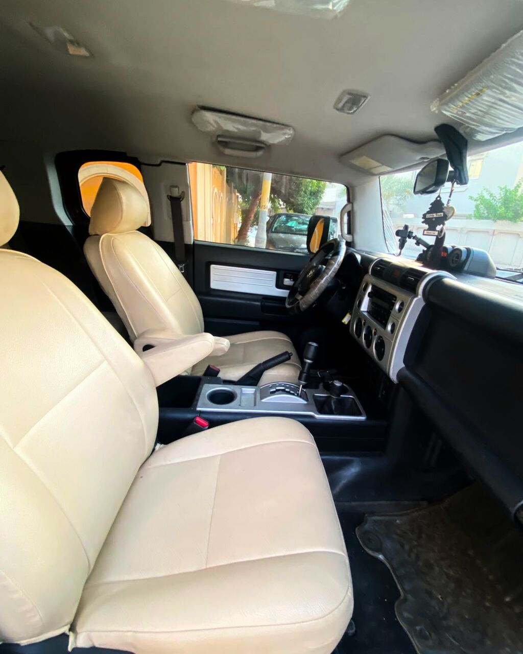 Zinj, Vehicles, Cars & Trucks , BHD 4800,  Toyota FJ Cruiser,  2011,  Automatic,  121139 KM,  - For Sale