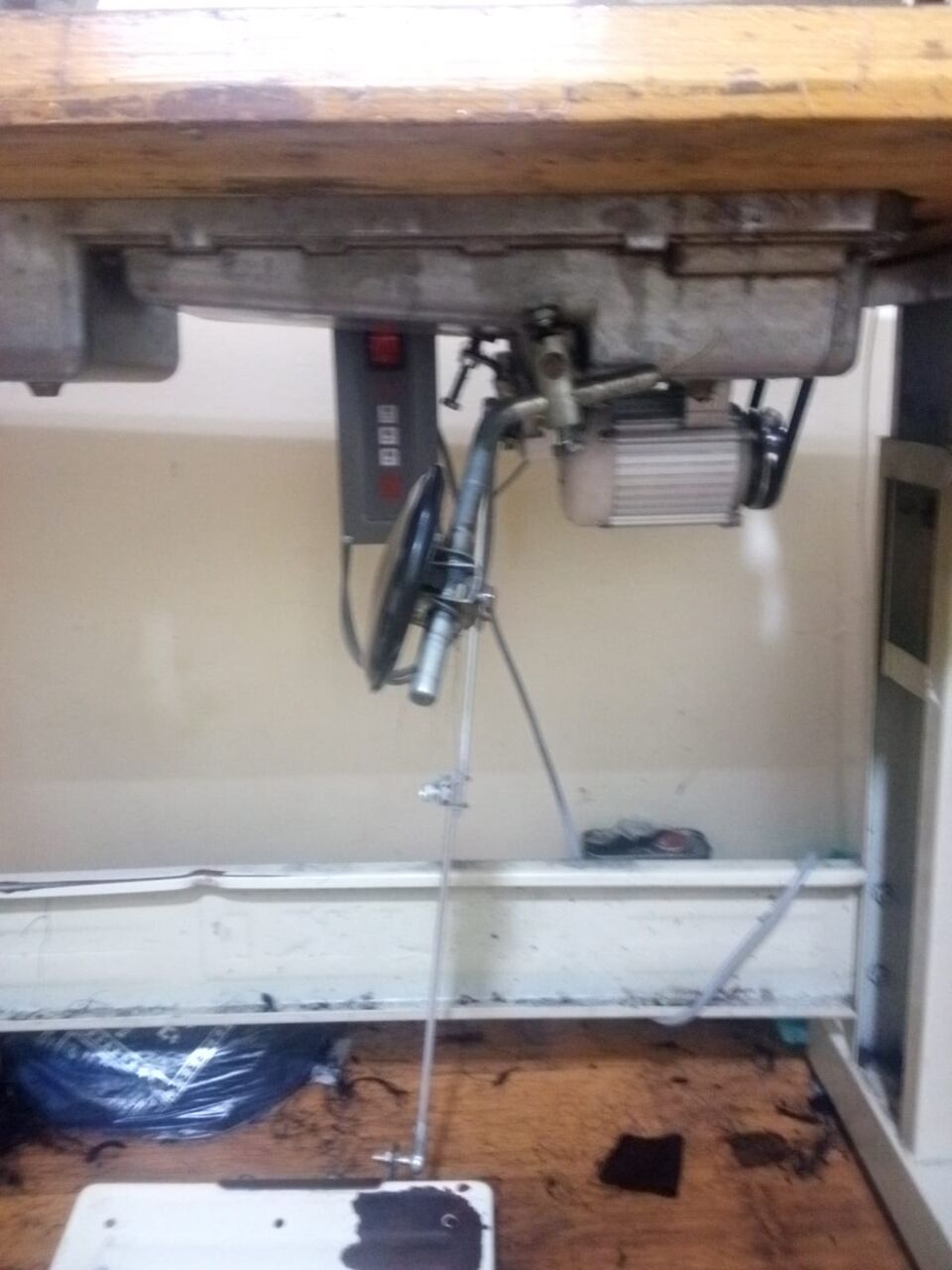 Al Safa, Machinery, SAR 700,  Sewing Machine / Industrial Sewing Machine