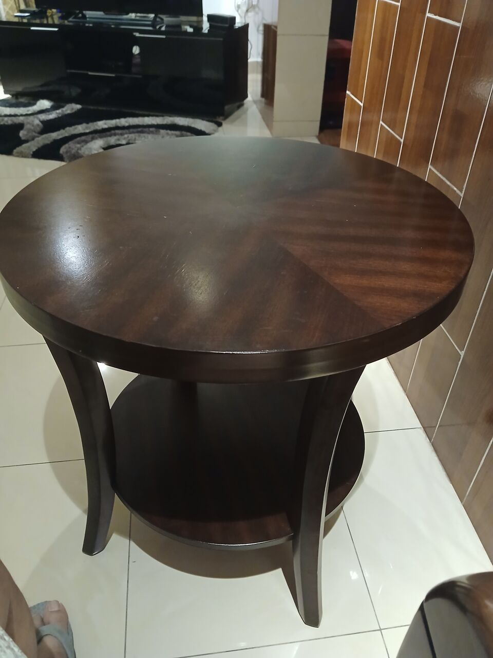 Juffair, Furniture, BHD 25,  Round Coffee Table