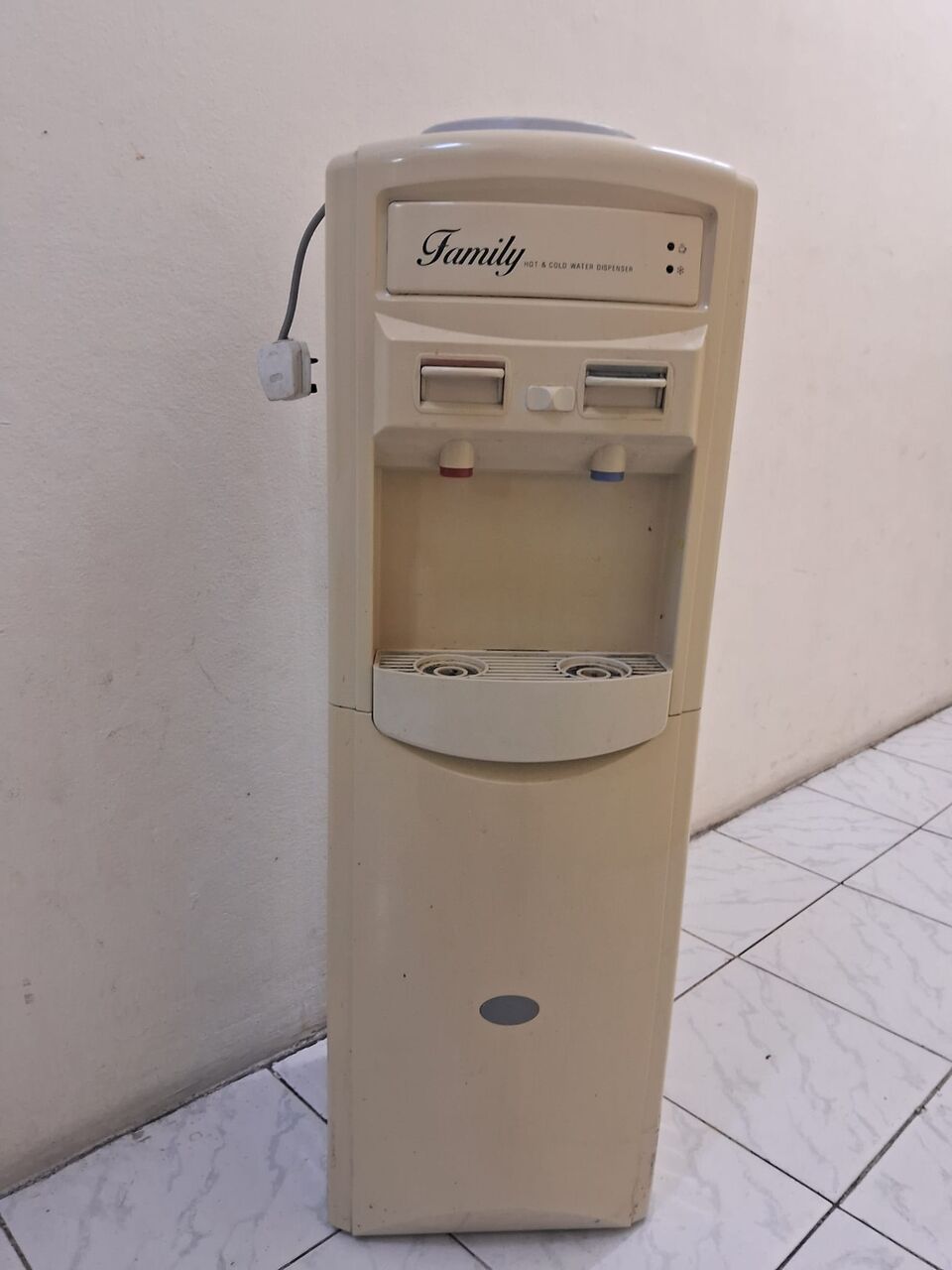 Manama, Furniture, BHD 15,  Kids Bed With Mattress And Storage,, Water Dispenser