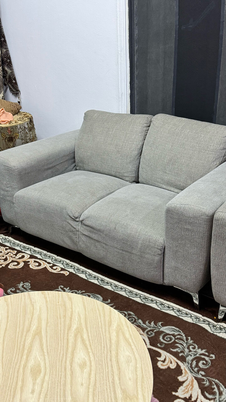 Al Malaz, Furniture, SAR 200,  Home Box Sofa Set(3+2)