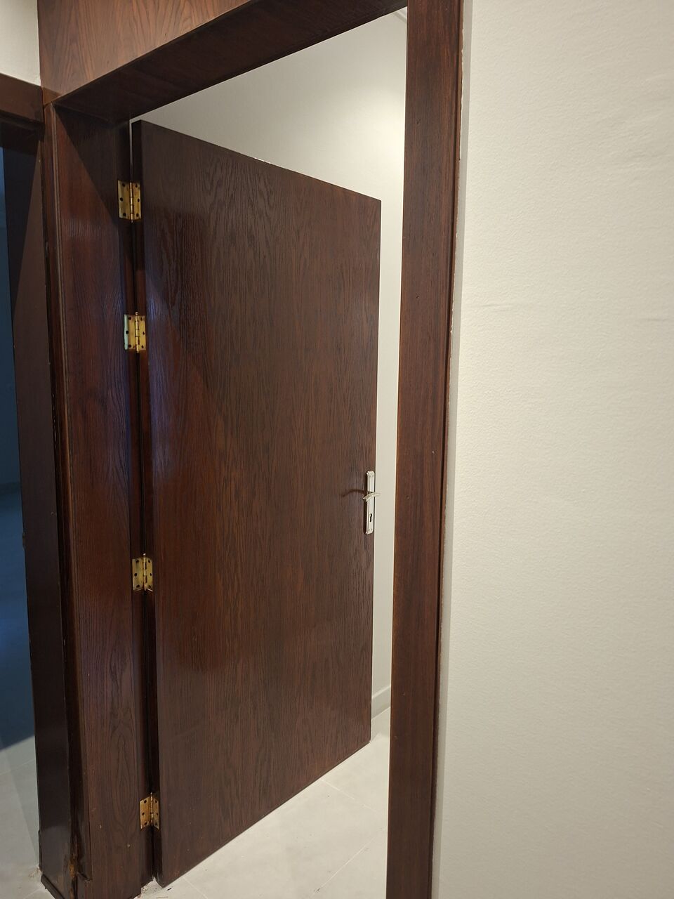 Khobar, Rooms for Rent, SAR 1100/month,  25 Sq. Meter,  Bachelor Filipino ONLY, Big Newly Renovated Room With New Split AC, Lavatory & Bathroom
