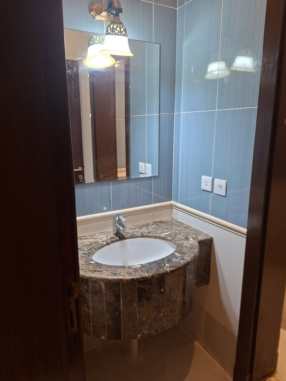 Khobar, Rooms for Rent, SAR 1100/month,  25 Sq. Meter,  Bachelor Filipino ONLY, Big Newly Renovated Room With New Split AC, Lavatory & Bathroom