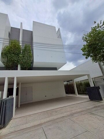 Bangkok, Villas, THB 95000,  41 Sq. Feet,  House For Rent, ARKIN Vibhavadi Project, Size 270 Sq M, 3 Bedrooms, 4 Bathrooms, Corner