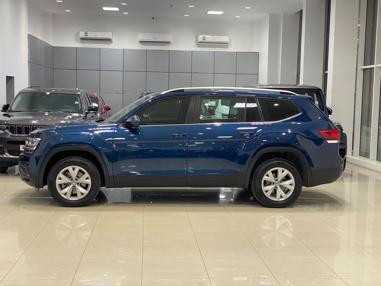 Manama, Vehicles, Cars & Trucks , BHD 5950,  Volkswagen Teramont,  2019,  Automatic,  133100 KM,    (Blue)